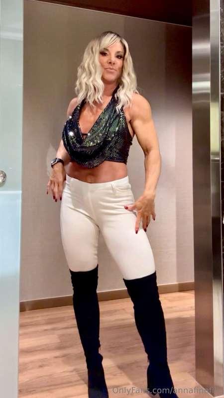 Nighttime calls for sparkle (and thigh highs😉)