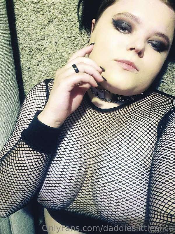 Got a cute new crop top!