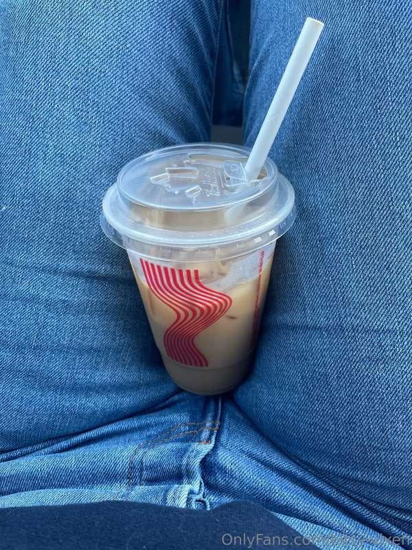 MORNING☀️   Omg.. whenever I drink iced coffee, my farts are..