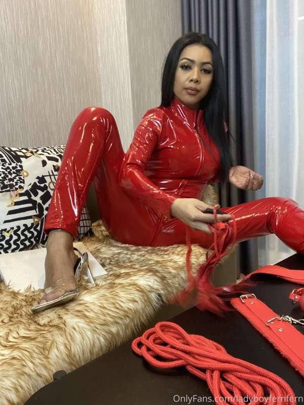 Come join me dear. https://onlyfans.com/ladyboyfernpattaya