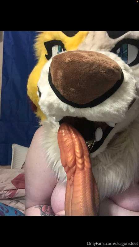 Ready for my facial daddy?🖤