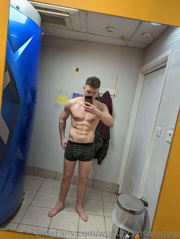 Gym is going really well. Ripped to shreds 😈

I'm a qualifie..