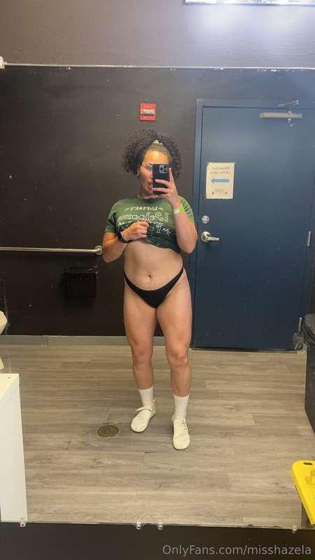 1st powerlifting meet complete. Who wants to sponsor my next..