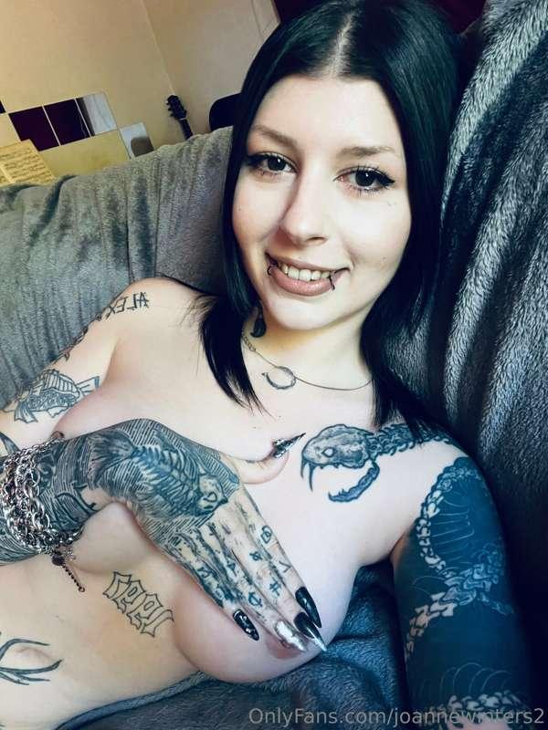 joannewinters2 image #0
