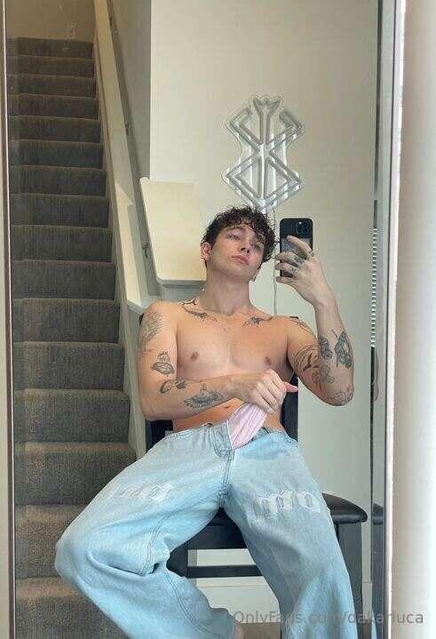 come sit