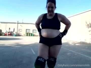 Headed out for a skate again today before it gets too warm <..