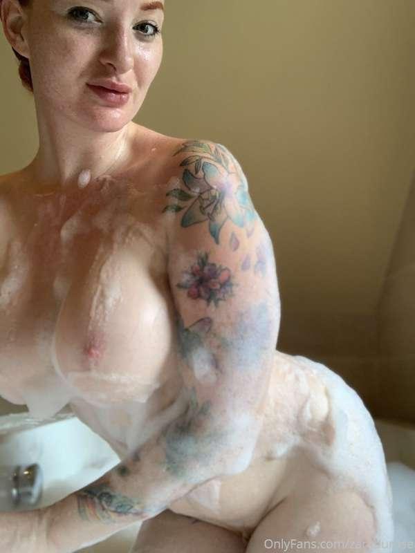 Would you bathe me? 🛁
