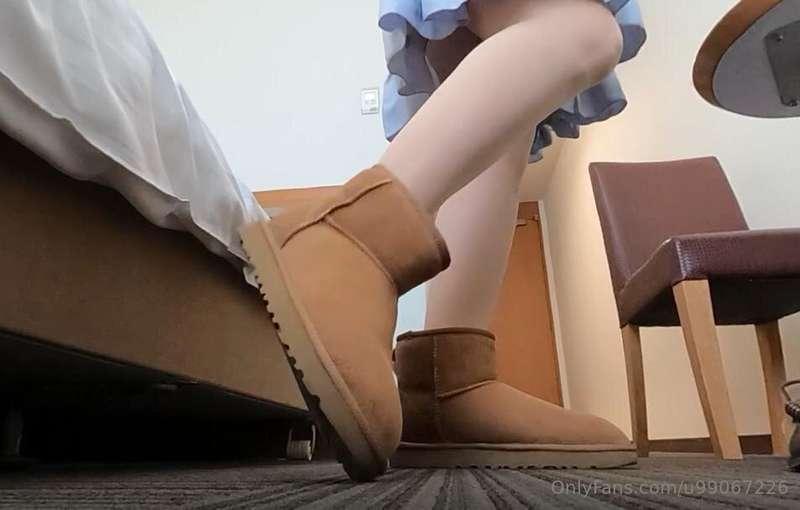 【360°VR】The maid shrinks her boss crushes and puts in her UG..