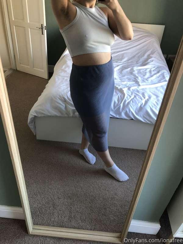 you have a date with a girl from tinder. when you see her, s..
