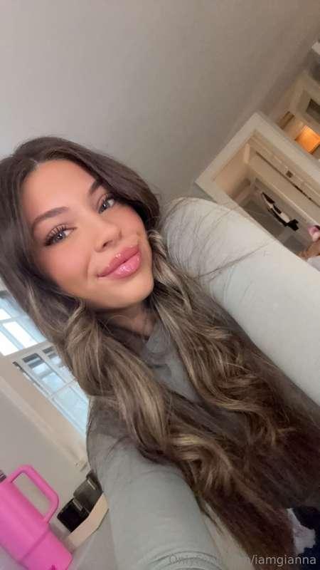 waiting for you daddy! dm me 