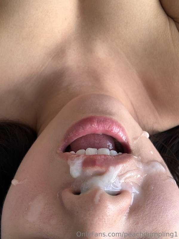 I didn’t let u cum in 2 days and this is the load you explod..