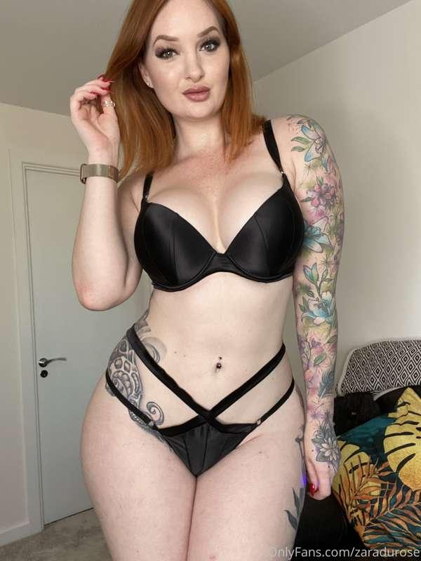 Simple black underwear & a peek of bush. Which would you tak..
