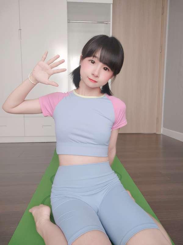 Shall we exercise now?😋