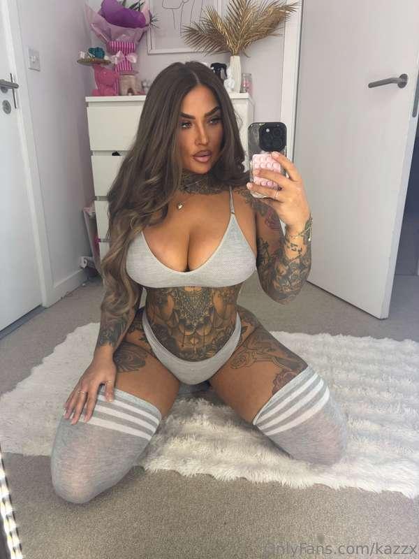 😈