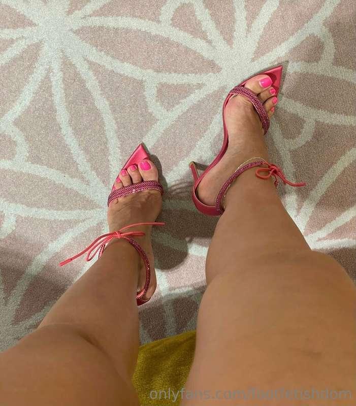 footfetishdom image #29