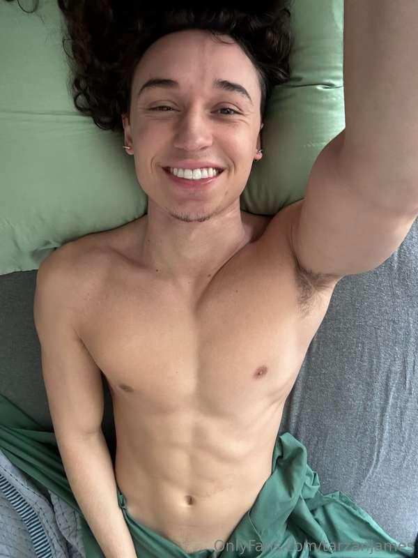 Give a like if you want to come to bed with me 😜