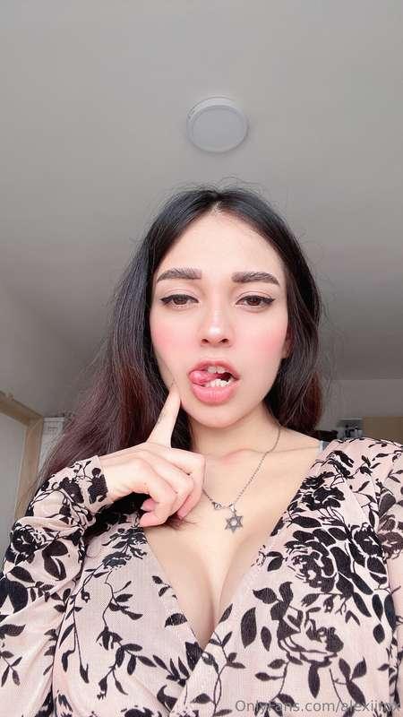 Estoy triste 😞mandame besos