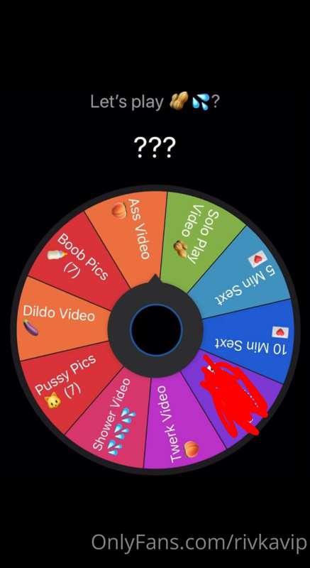 Hey daddy 😈let’s play a game, I’m so horny 🥜💦

🎲 Spin The Di..