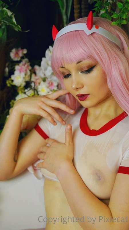 Both Zero two and slave leia sets get released this weekend ..
