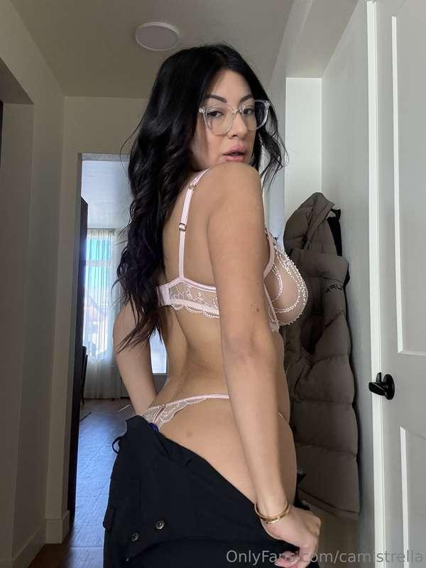 Let me take this off slowly for you💋
