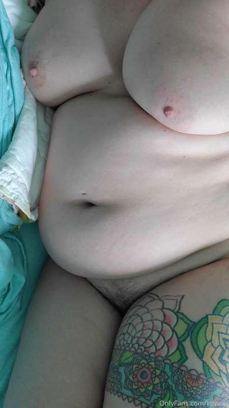 Random nudes bc I love you!