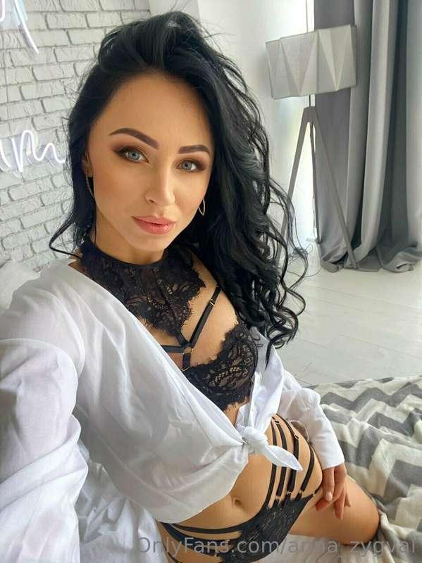 🍆𝑀𝒶𝓎𝒷𝑒 𝒾𝓉'𝓈 𝒷𝑒𝓉𝓉𝑒𝓇 𝒾𝒻 𝐼 𝓉𝒶𝓀𝑒 𝑜𝒻𝒻 𝓂𝓎 𝒷𝓁𝑜𝓊𝓈𝑒? 🔥
🤤𝒟𝑜 𝓎𝑜𝓊 𝓁𝒾𝓀𝑒 𝓃..