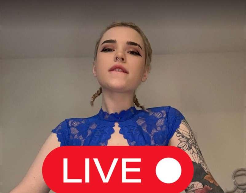 GOING LIVE!!it's been a little while since I went live on he..