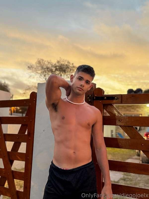 Hi baby, how much would you give to go on vacation with me?🥵