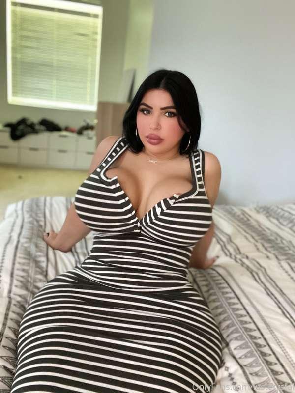 Good afternoon🥰🥰 Get this post to over 350 likes and I’ll sh..