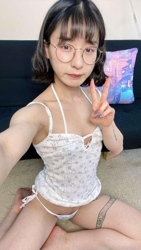 peachycatsnack image #4