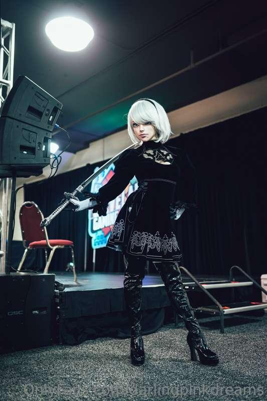 A little different content than usual, but I was a cosplay g..