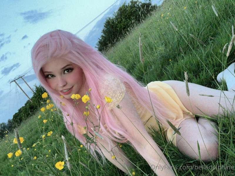 belledelphine image #33