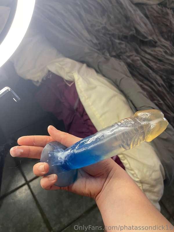 I was very horny and masturbated really hard 🤤 I came so har..