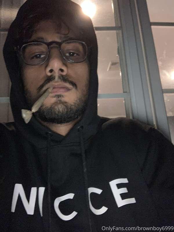 Smoking and wearing clothes cus y’all didn’t tip lol