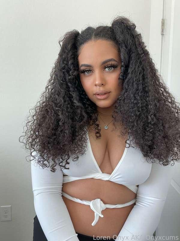 onyxcums image #0