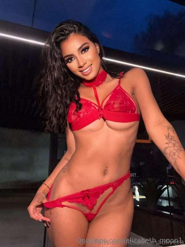Brazilian Hot Beauty @itsadrianaolivera 😍❤️  SHE WILL TEASE ..