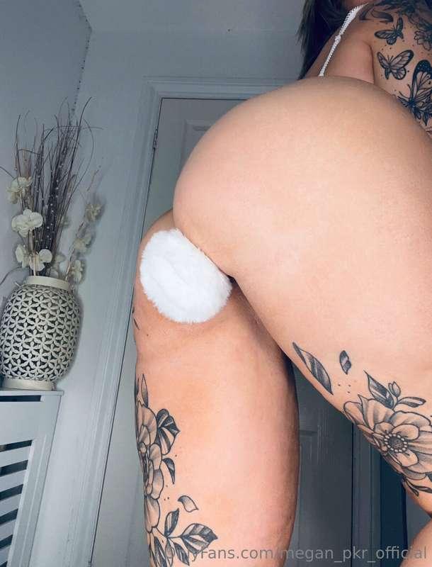 Pull on my bunny tail? 🤭🐰