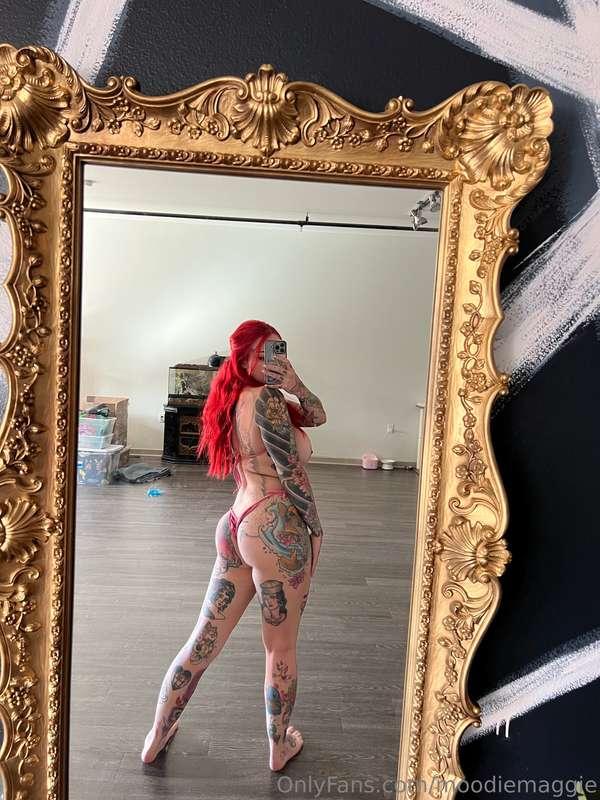 waiting for u to grab 🍑 ;)