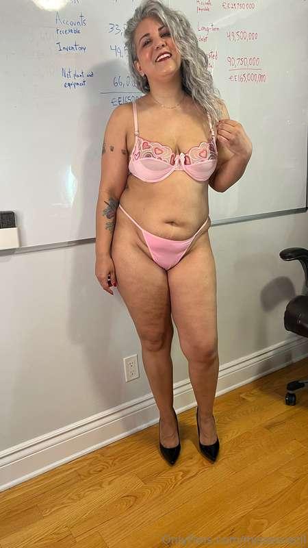 missescecil image #0