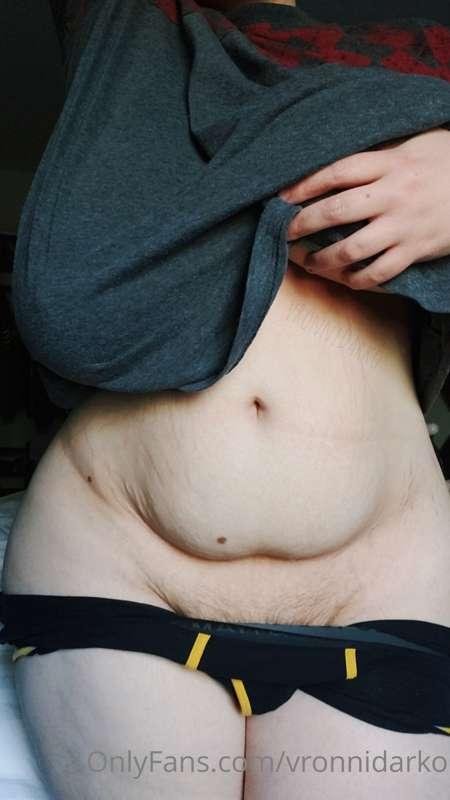 Would you kiss my belly? ♡