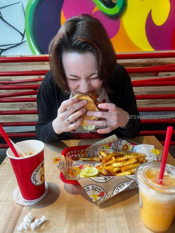 ursweetiemoth image #2