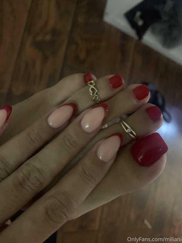 Red Hot Rio by OPI is the best red! Tell your gf to get it l..