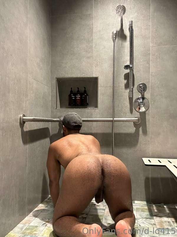 I’m on all 4’s for you baby! Come take a lick😏