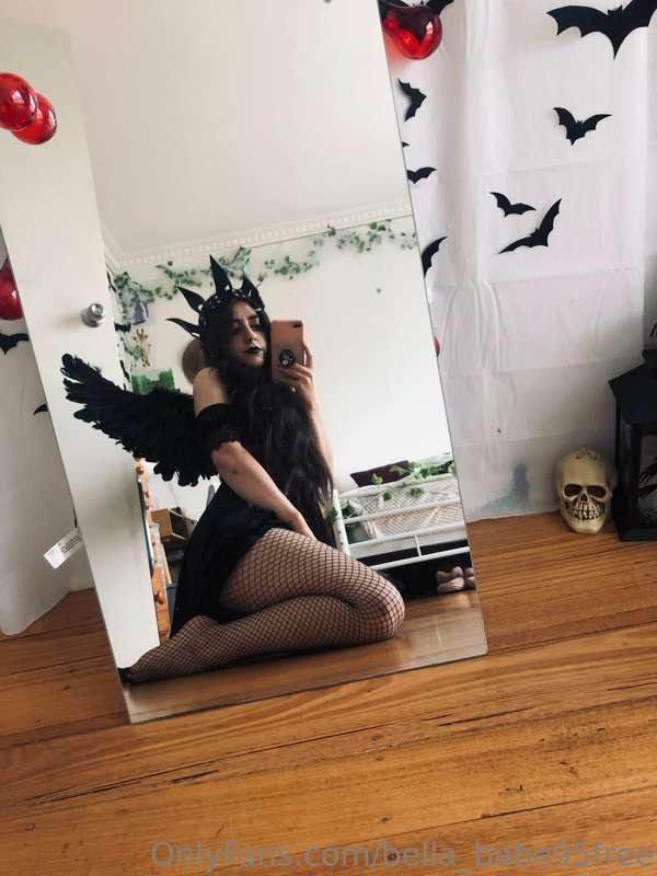Spooky season has been extended because I didn’t upload all ..