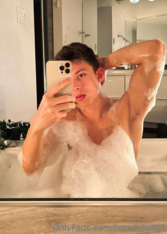 Have you met Zack? Introducing my favorite Sexy College Twin..