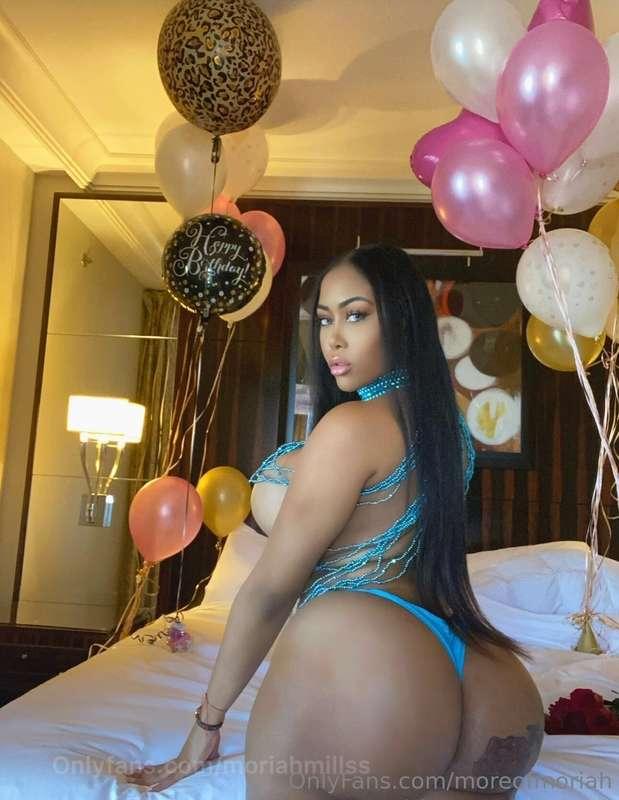 Online NOW!! DMs answered upon entry. It’s my birthday let’s..