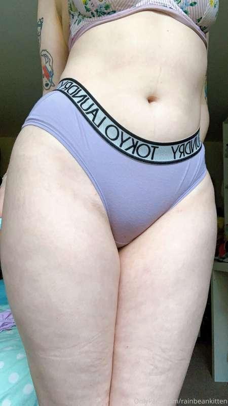 I think purple undies are my current fave 💜✨