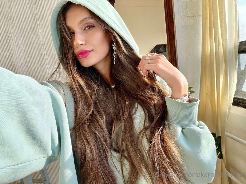 I've always wondered if makeup on a woman is important to me..