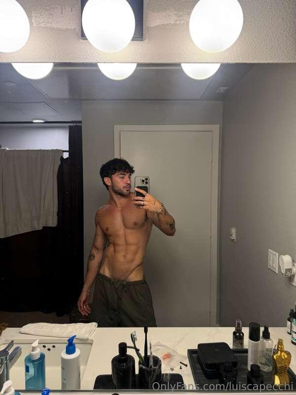 CHOOSING 10 MORE OF YOU to receive my most exclusive DM in 1..