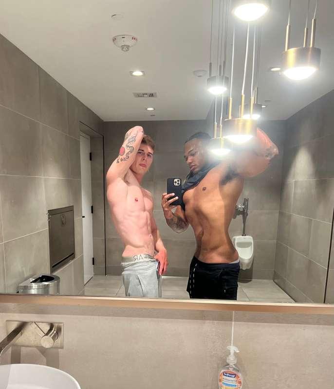 Gay hookup in bed with this straight curious stud🥵🍆💦 after t..